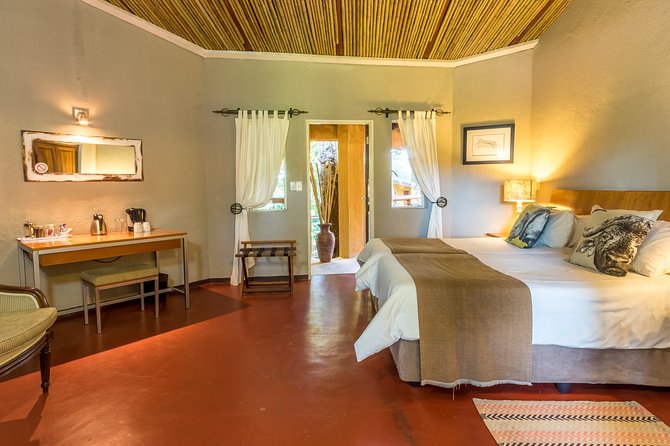 4-Day Kruger Park Safari & Panoramic Tour Combo including Breakfast and Dinner - Day 1 at Kruger: first safari when the light turns golden