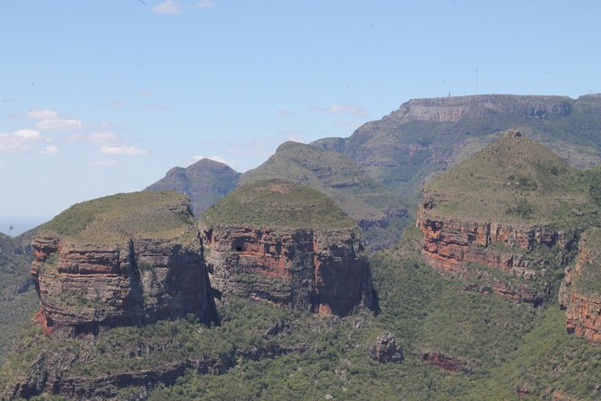 5Days Blyde River Canyon and Kruger National Park Overnight Tour and Safaris - Getting Into Kruger: First Full Day of Game Drives and Waterhole Stops