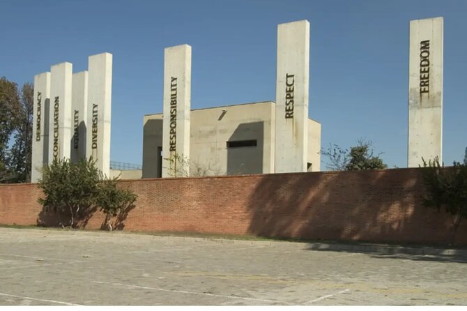 Apartheid Museum and Soweto Tour in Johannesburg - A 5-hour mix of big history and real streets in Soweto