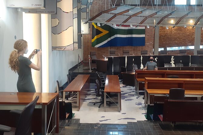 Apartheid museum, Soweto and Joburg highlights tour - Lunch Breaks and Timing: How to Not Lose Your Day