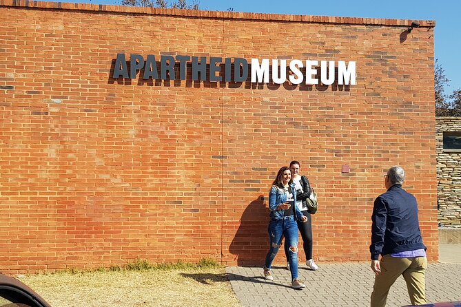 Apartheid Museum Tour from Johannesburg - Pickup reality check: what to do about cars, timing, and communication