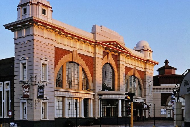 Arrival Private Transfer: Tambo Airport JNB to Johannesburg in Business Car - The premium-car experience, Mercedes, BMW, Jaguar, or similar