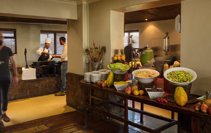 Big Five Game Reserve Wildlife Safari from Cape Town - Aquila Game Reserve Safari: Why This Big Five Day Trip Works