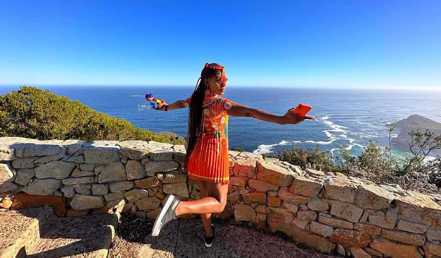 Cape of Good Hope Penguins Seals & Chapmans Peak Shared Tour - Cape Point lighthouse options: Flying Dutchman funicular or a hike