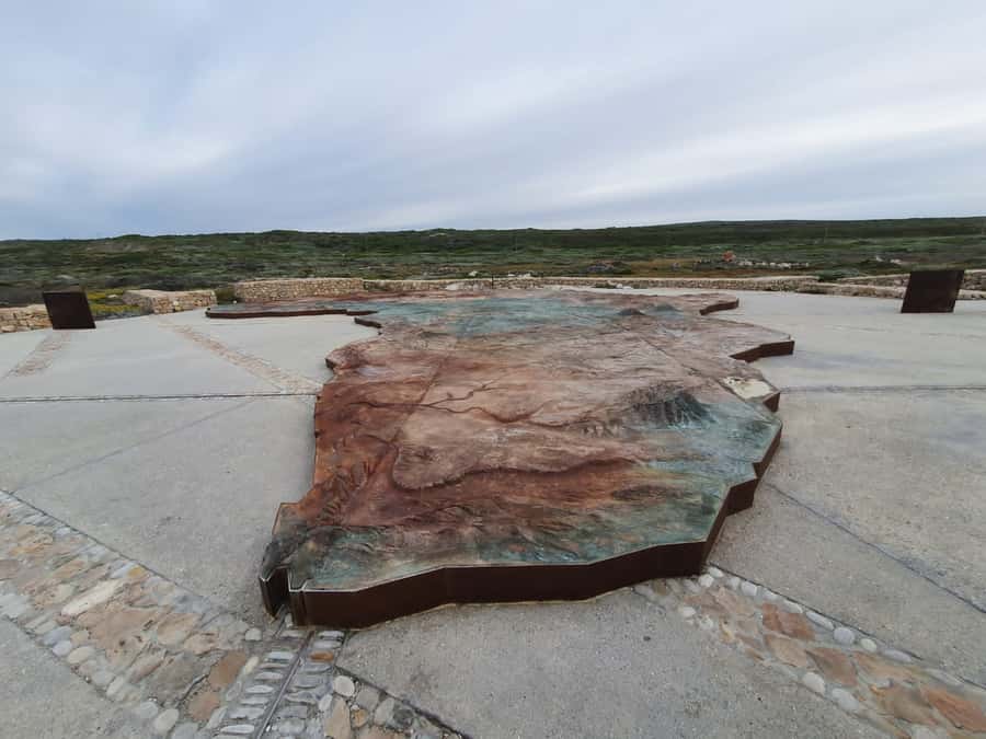 Cape Town: Cape Aghullas Van Tour with Hotel Pickup - The Guide Factor: Why This Tour Gets Praised