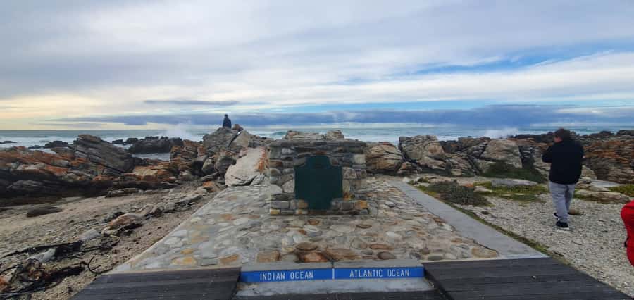 Cape Town: Cape Aghullas Van Tour with Hotel Pickup - Door-to-Door Pickup and a Small-Group Van Day