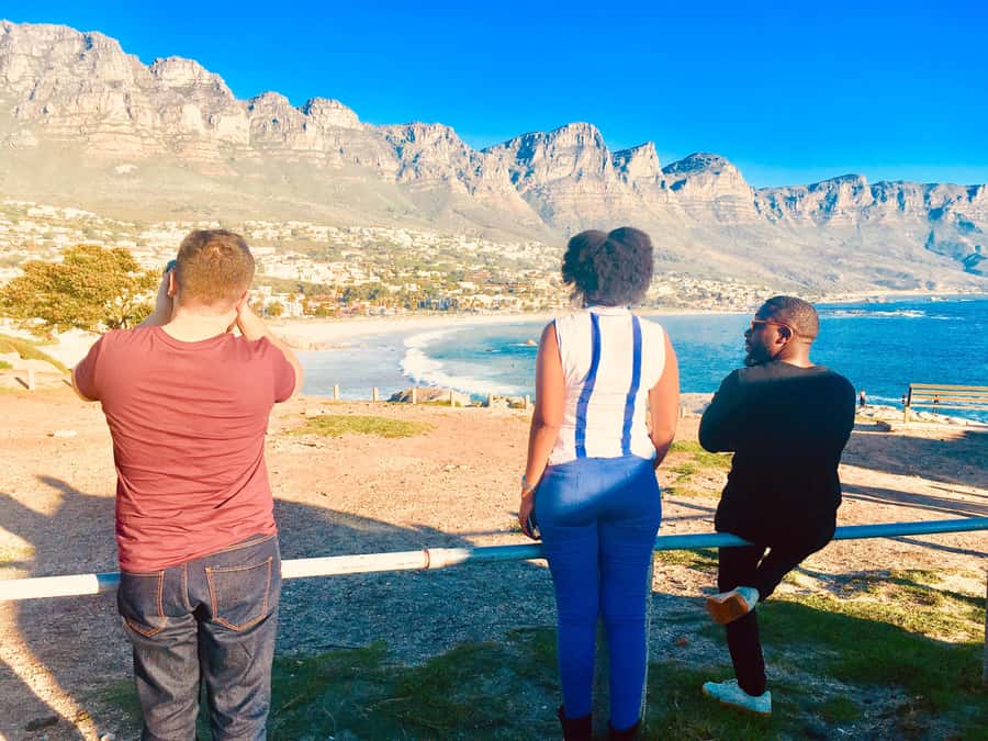 Cape Town: Cape of Good Hope & Penguins Full-Day Guided Tour - Simon’s Town lunch break, Muizenberg huts, and Bo-Kaap color