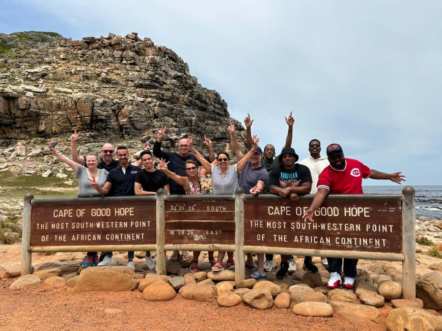 Cape Town: Cape of Good Hope, Penguins Instagram Group Tour - Boulders Beach penguins and Simon’s Town lunch hour