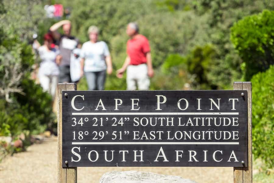 Cape Town: Cape Peninsula & Table Mountain Private Day Trip - Simon’s Town and the ocean-side pause