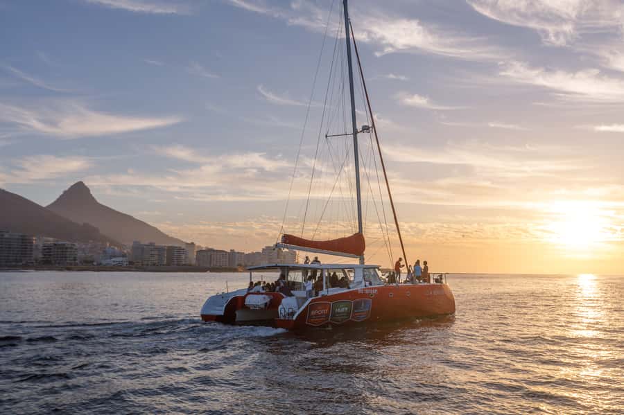 Cape Town: Catamaran Champagne Sunset Cruise - Why This Catamaran Sunset Cruise Fits Cape Town So Well