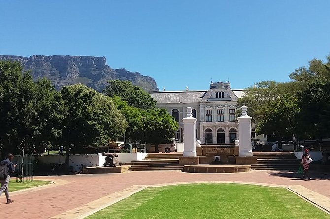Cape Town City Tour Camps Bay Beach Plus Table Mountain Ticket - Bo-Kaap: colorful streets, national heritage status, and Cape Malay culture