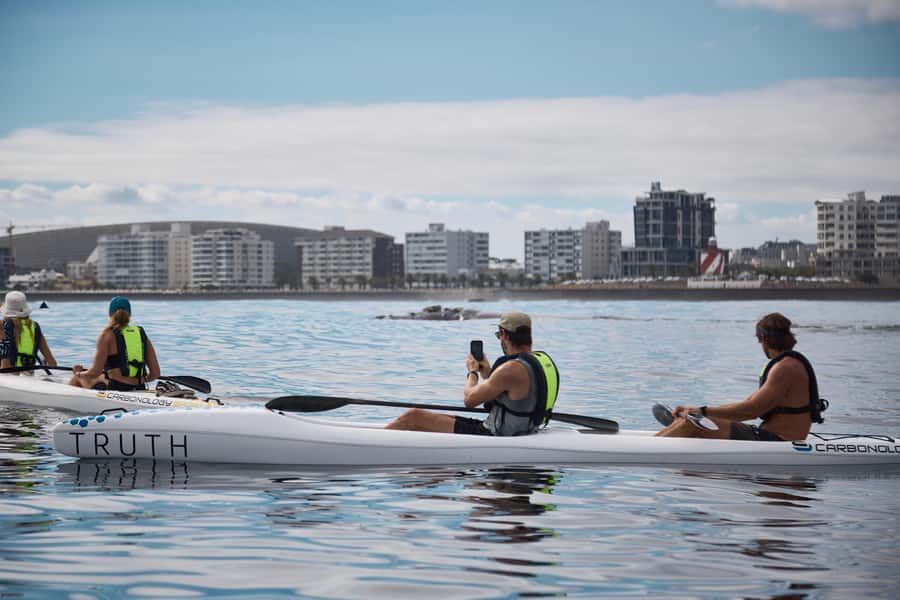 Cape Town: Dolphin & Ocean Wildlife Kayaking Adventure ⚓️ - The garden showers and smoothie bar that turn the trip into a full morning