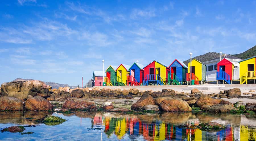 Cape Town: Full-Day Cape Peninsula and Penguins Tour - Cape of Good Hope and Cape Point: lighthouse views, funicular option, and the oceans-meet moment
