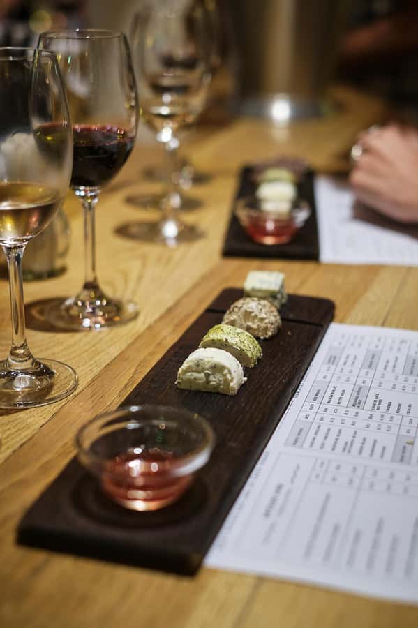Cape Town: Full-Day Winelands Tour with Wine Tastings & Food - What makes the guide part matter: stories, pacing, and real help