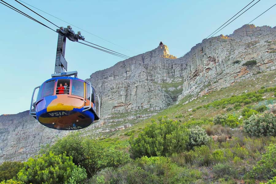 Cape Town: Guided Half-Day City Tour with Table Mountain - Pickup, transport, and why the schedule matters more than you think