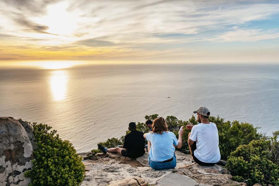 Cape Town: Guided Lion's Head Hike at Sunrise or Sunset - Route choice: chains and ladders vs the easier ridge line