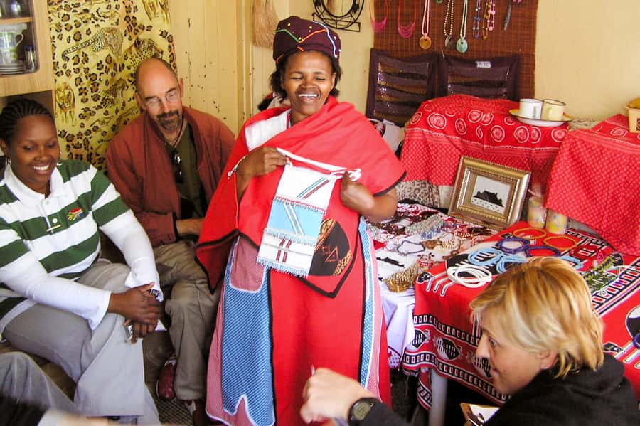 Cape Town: Guided Township Tour with Hotel Pickup - Robben Island: Mandela’s cell, and why you must plan your timing