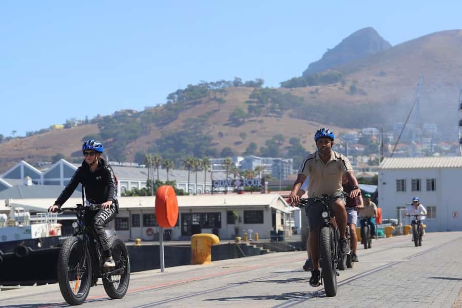 Cape Town: Half-Day e-Bike City Tour - Camps Bay: where the viewpoints feel close enough to touch