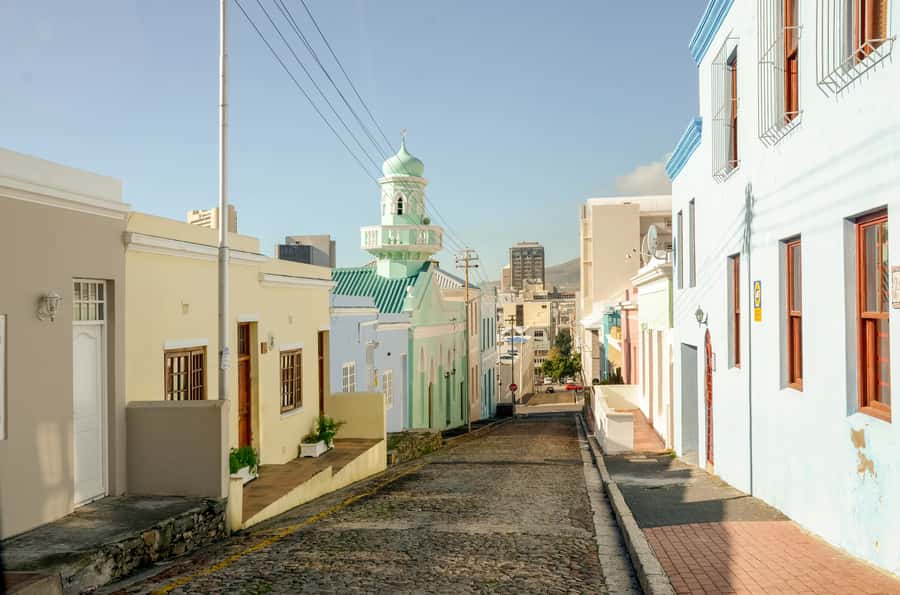 Cape Town: Half Day Table Mountain and Cape Town City Tour - Guide quality can make or break a half day