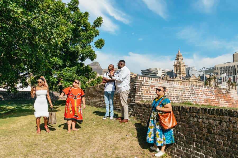 Cape Town: Half-Day Walking City Tour and African Lunch - Cape Town, Explained on Foot: Why This Route Works