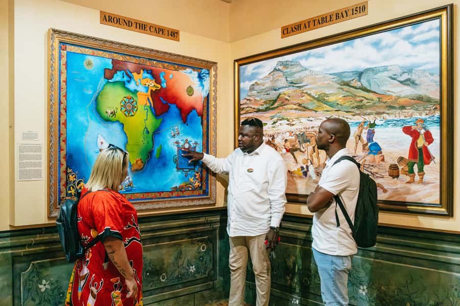 Cape Town: Half-Day Walking City Tour and African Lunch - The Castle of Good Hope: Pentagonal Fortress Views Without the Ticket