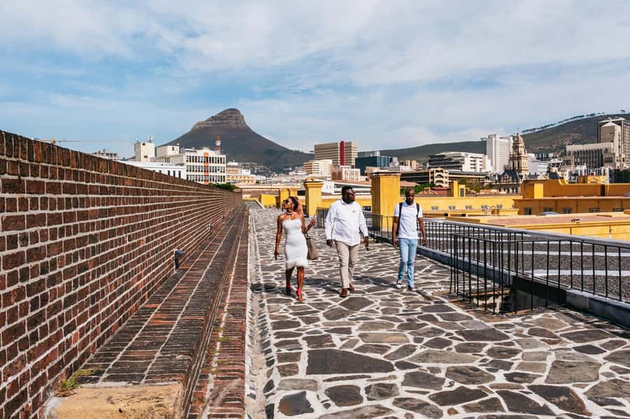 Cape Town: Half-Day Walking City Tour and African Lunch - Nelson Mandela Highlights: City Hall and the Mandela Trail Points