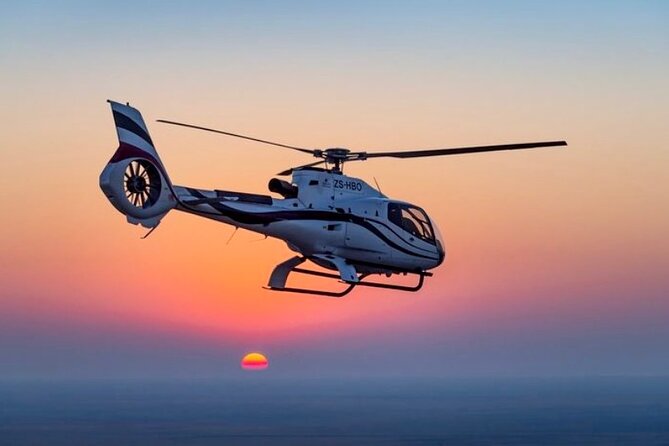 Cape Town Helicopter Tour: City Hopper - Camps Bay, Clifton, and the Twelve Apostles from overhead