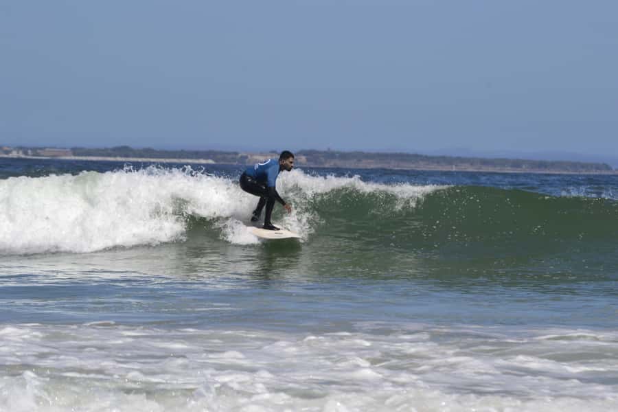 Cape Town:Learn to surf with the best view of Table Mountain - Turtle roll and eskimo roll: the wipeout skills nobody boasts about