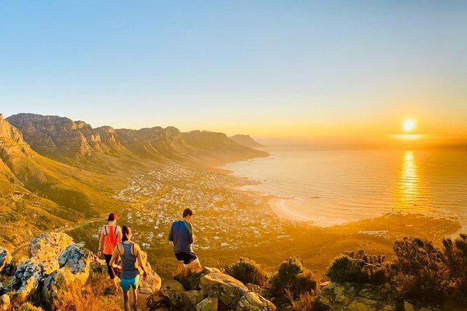 Cape Town: Lion's Head Sunset Hike - From Signal Hill Rd to the viewpoints: the hike in real time
