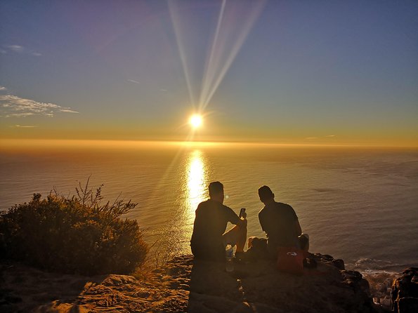Cape Town: Lion's Head Sunset Hike - What to pack and wear, since water and snacks are not included