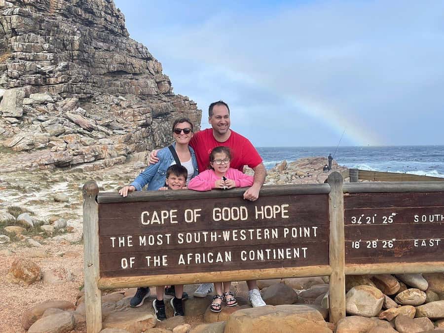 Cape Town: Penguins & Cape of Good Hope Day Tour with Pickup - Chapman’s Peak Drive: How the Coast Turns Into a Moving Viewpoint