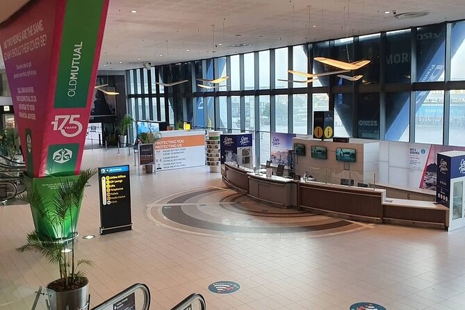 Cape Town Private Airport Transfer to City Hotels - Meet and greet at Cape Town International Airport: what to expect