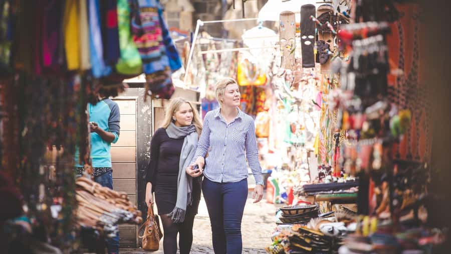 Cape Town Private Tour with a Local Highlights & Hidden Gems - Choosing Table Mountain or Signal Hill Without Losing Your Day