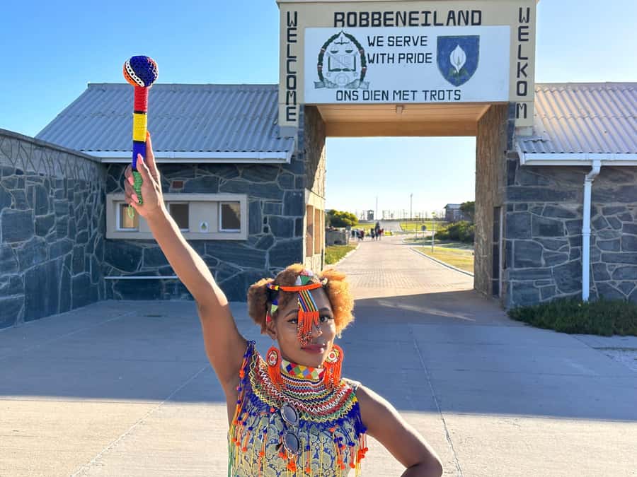 Cape Town: Robben Island Ferry Ticket and Guided Prison Tour - Key things to know before you go