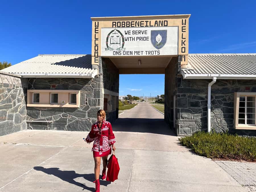 Cape Town: Robben Island Ferry Ticket and Guided Prison Tour - Why this Robben Island visit feels different than a normal tour
