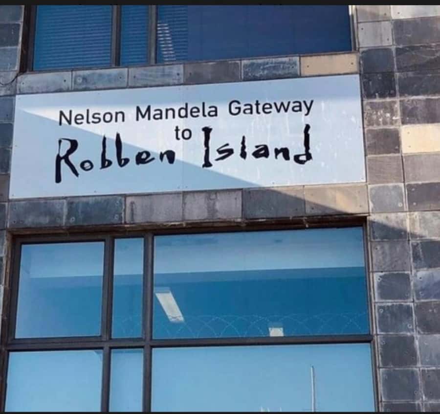 Cape Town: Robben Island Tour Tickets and V&A Waterfront - How the half-day Robben Island plan really works