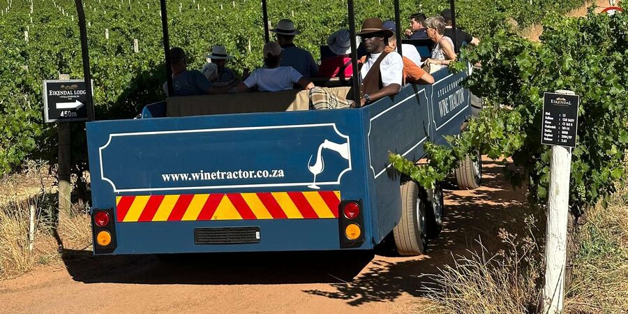 Cape Town: Stellenbosch Hop-On Hop-Off Tractor Transfer - Quick decision: should you book this wine tractor day?