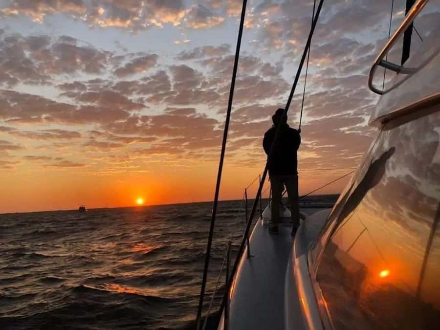 Cape Town: Sunset Champagne Cruise - Boat Comfort and Seating: Why Early Matters