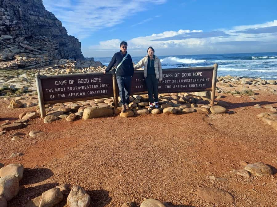 Cape Town: Sunset Penguins & Cape of Good Hope Half-Day Tour - Cape Point and the Cape of Good Hope: beacons, fynbos, and wildlife you can spot