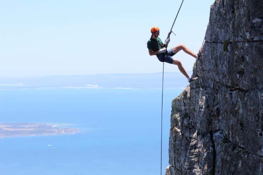 Cape Town: Table Mountain Abseiling Experience - Getting to the top: where you meet and how the cable car fits in