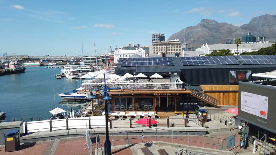 Cape Town: Table Mountain and Robben Island Tour - Ferry to Robben Island: V&A Waterfront to Murray’s Bay Harbor