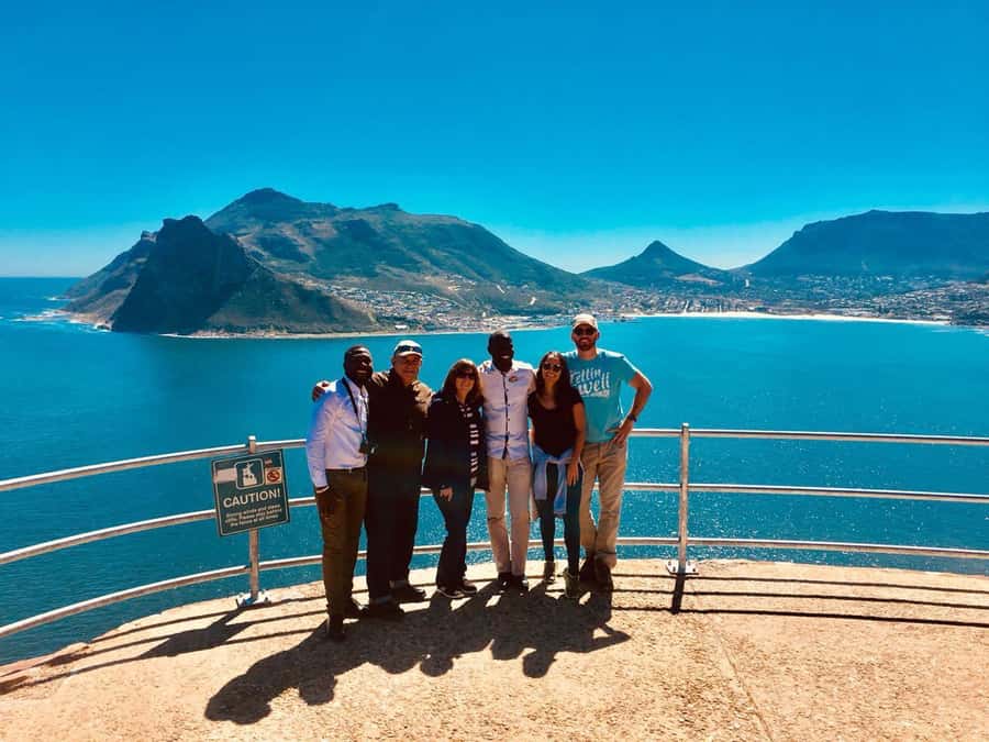 Cape Town: Table Mountain, Penguins & Cape Point Shared Tour - Chapmans Peak Drive: your ocean viewpoint snack between bigger stops