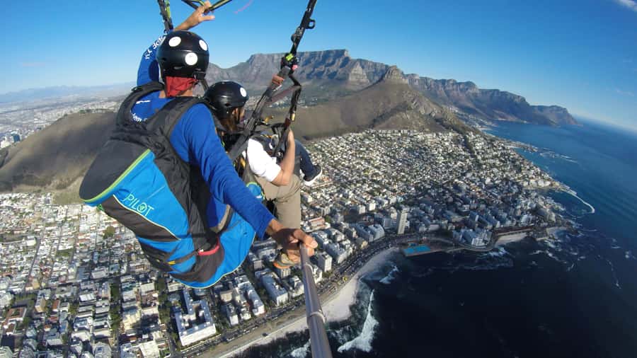 Cape Town: Tandem Paragliding Flight with the Experts - The flight over Cape Town: 6 to 15 minutes of real bird-time