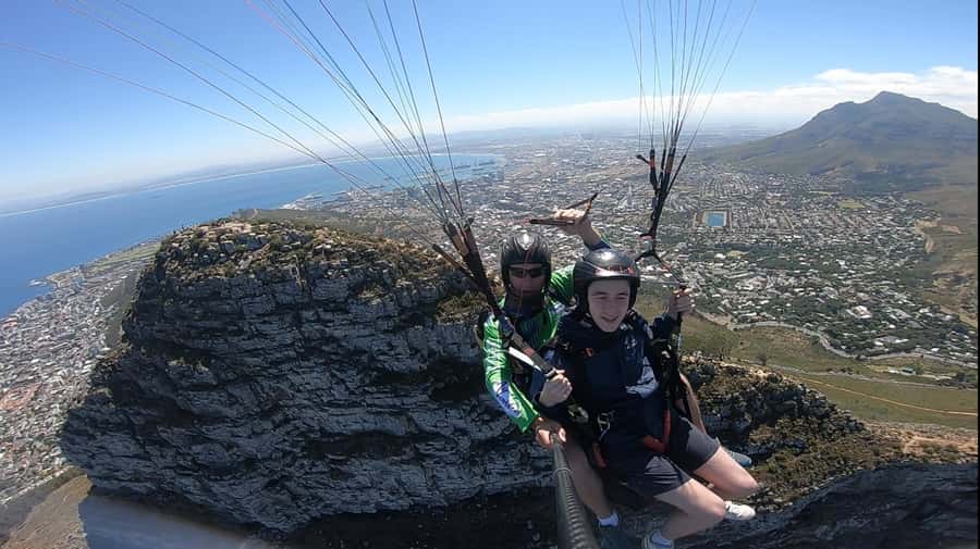 Cape Town: Tandem Paragliding with views of Table Mountain - From Signal Hill or Lions Head: what the glide feels like over Cape Town