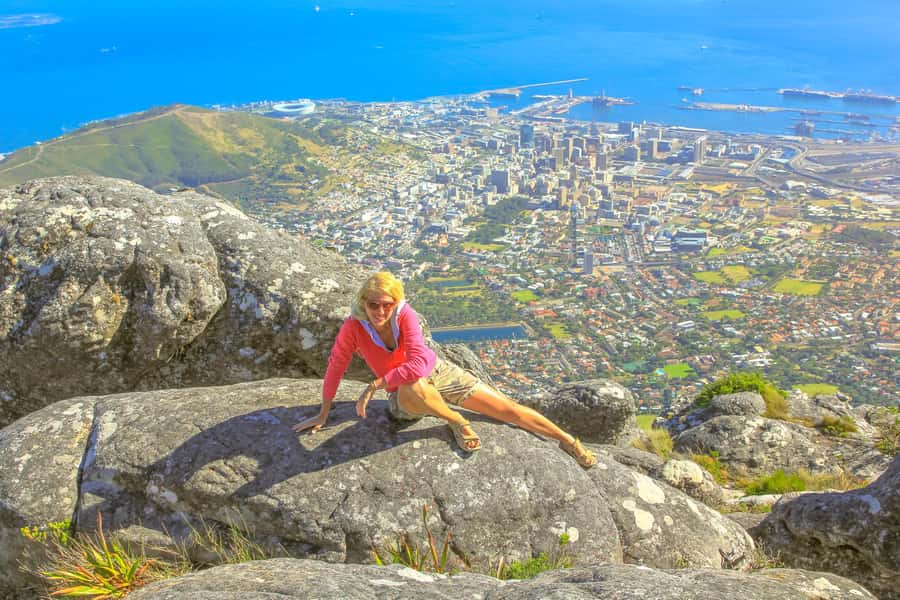 Cape Town Tour: Table Mountain, Penguins & Cape Point+Pickup - Maiden’s Cove and Llandudno: quick photo stops that set the mood