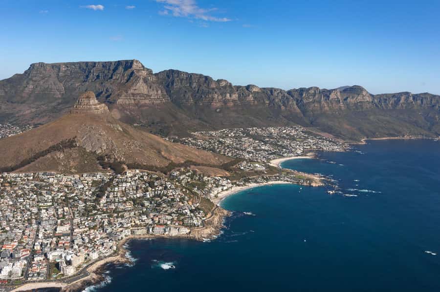 Cape Town Two Oceans Scenic Helicopter Flight - 27min - Groot Constantia and the Approach Toward Table Mountain