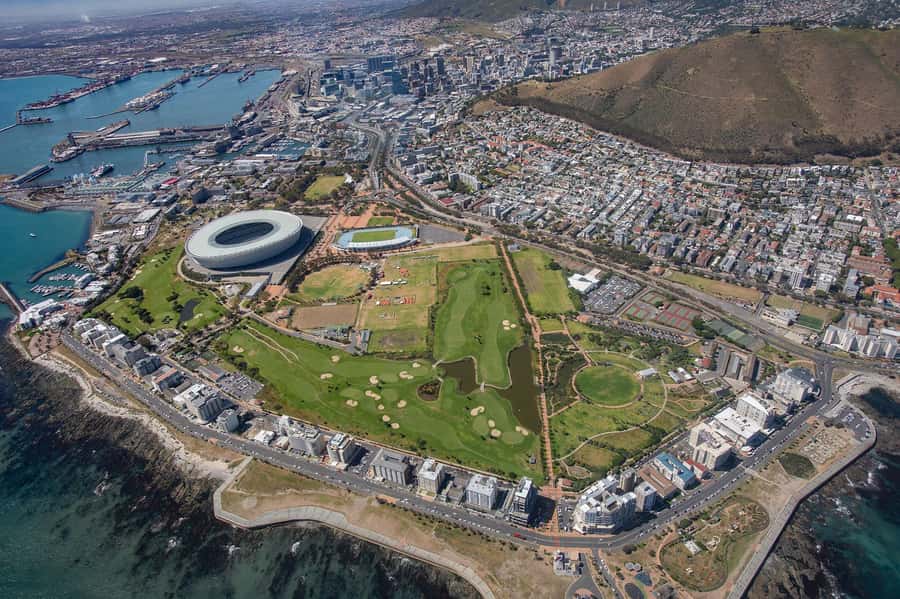 Cape Town Two Oceans Scenic Helicopter Flight - 27min - City Bowl Views Before the V&A Waterfront Landing