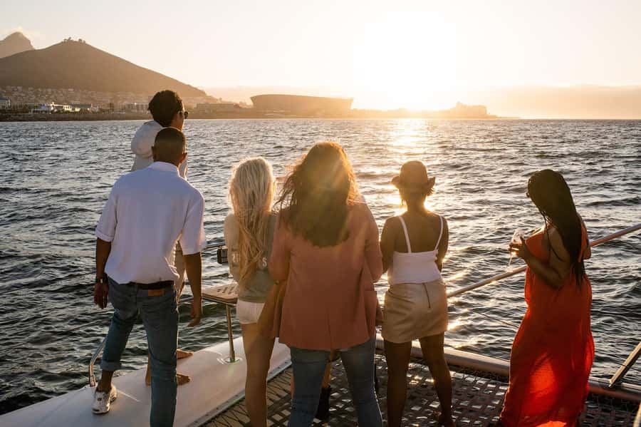 Cape Town: V&A Waterfront Gin Voyage Cruise - Gin Voyage on the Atlantic: Why This Short Cruise Works