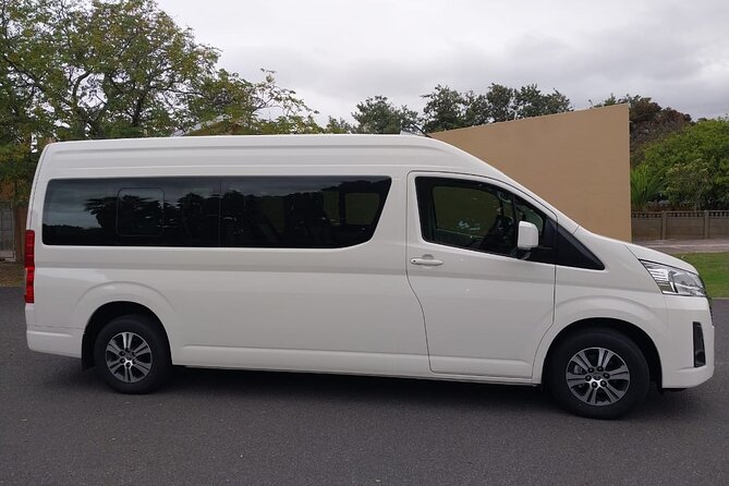 Chauffeur Drive in Cape Town - Boulder’s Beach Penguin Colony and Simon’s Town in one day