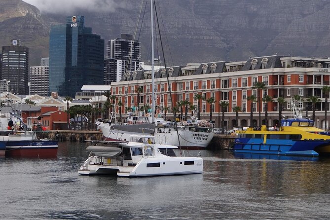 City Tours - V&A Waterfront: Lunch Time That Lets You Choose